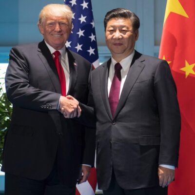 Strategic Signaling and the New Geopolitical Poker: Trump's Venezuela Gambit and the Global Power Triangle